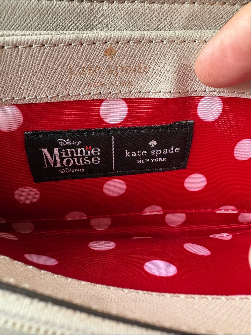 Kate Spade | Zip Around Wallet | Minnie Mouse - Picture 9 of 14